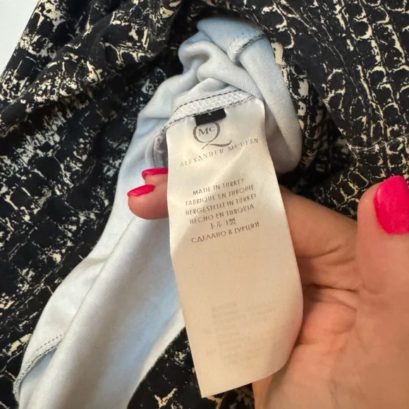 McQ by Alexander McQueen Animal Print
Bodycon Dress - Picture 9 of 10